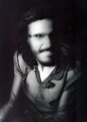 Analog portrait by Yago Partal at age 20, hand-developed in darkroom
