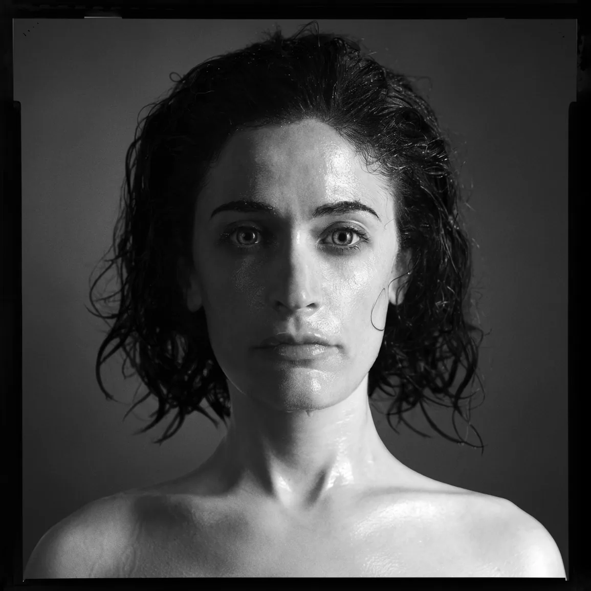Porträt 52 von 80 aus „Porträtbuch“, aufgenommen 2016 mit einer Hasselblad H5D von Yago Partal.